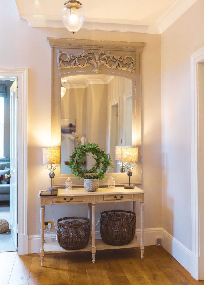 Ballogie House reception area